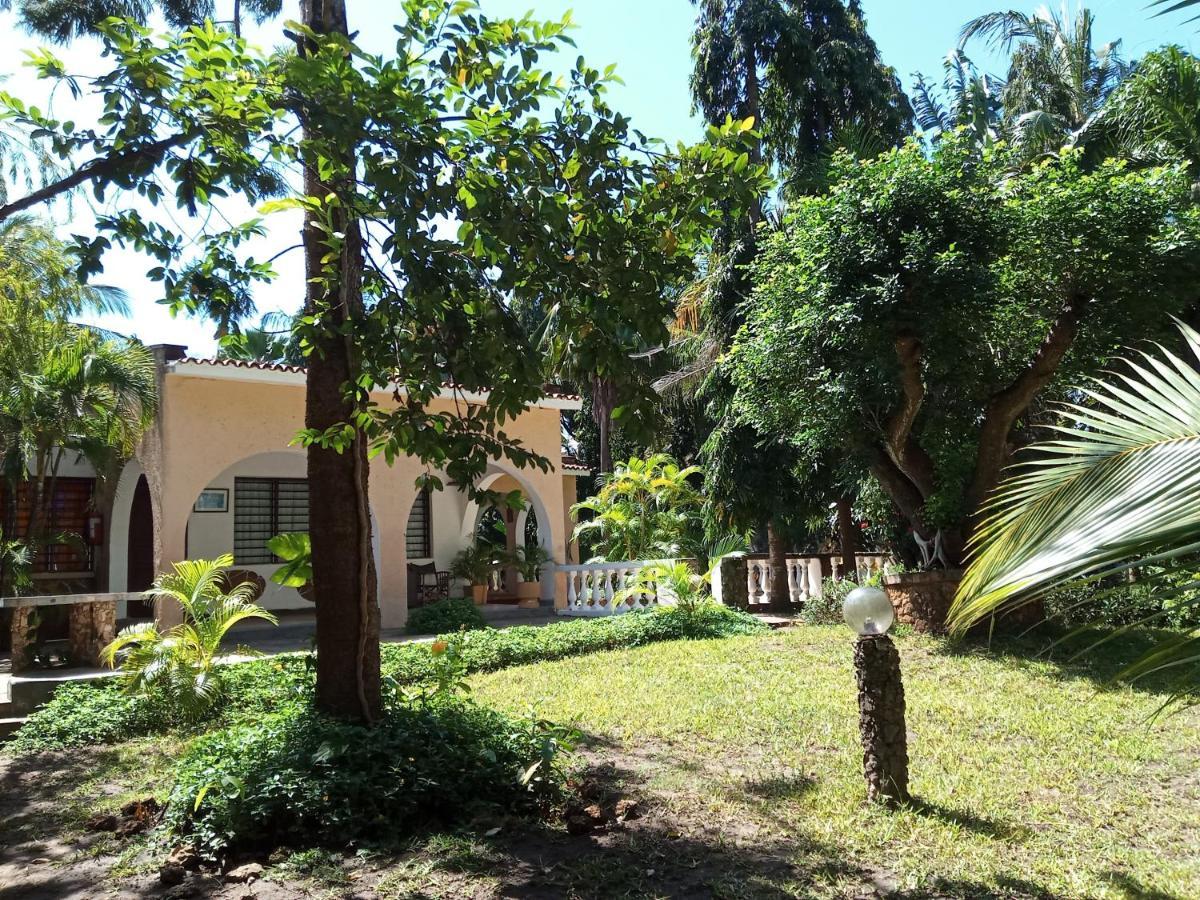 Kamsons Villa, Serena Road Mombasa Exterior photo